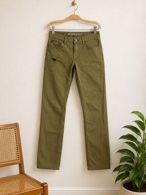 Aeropostale Men’s Yellow Cotton Pants Sz 32/32 Distressed‎ Slim Straight
